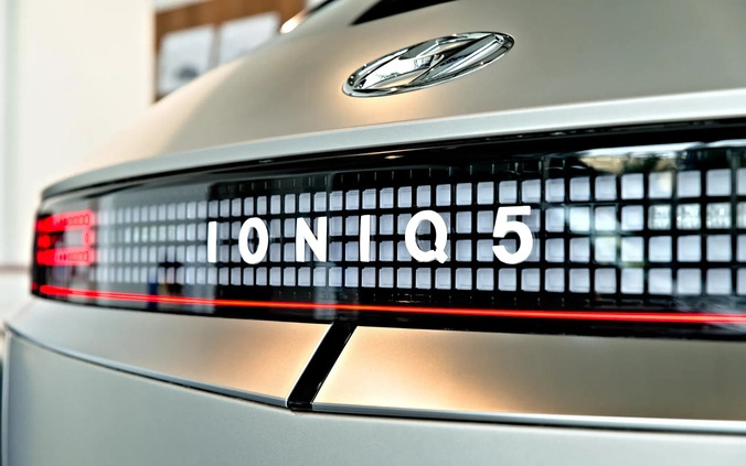 Hyundai IONIQ 5 cena 258714 przebieg: 8, rok produkcji 2024 z Radomsko małe 781